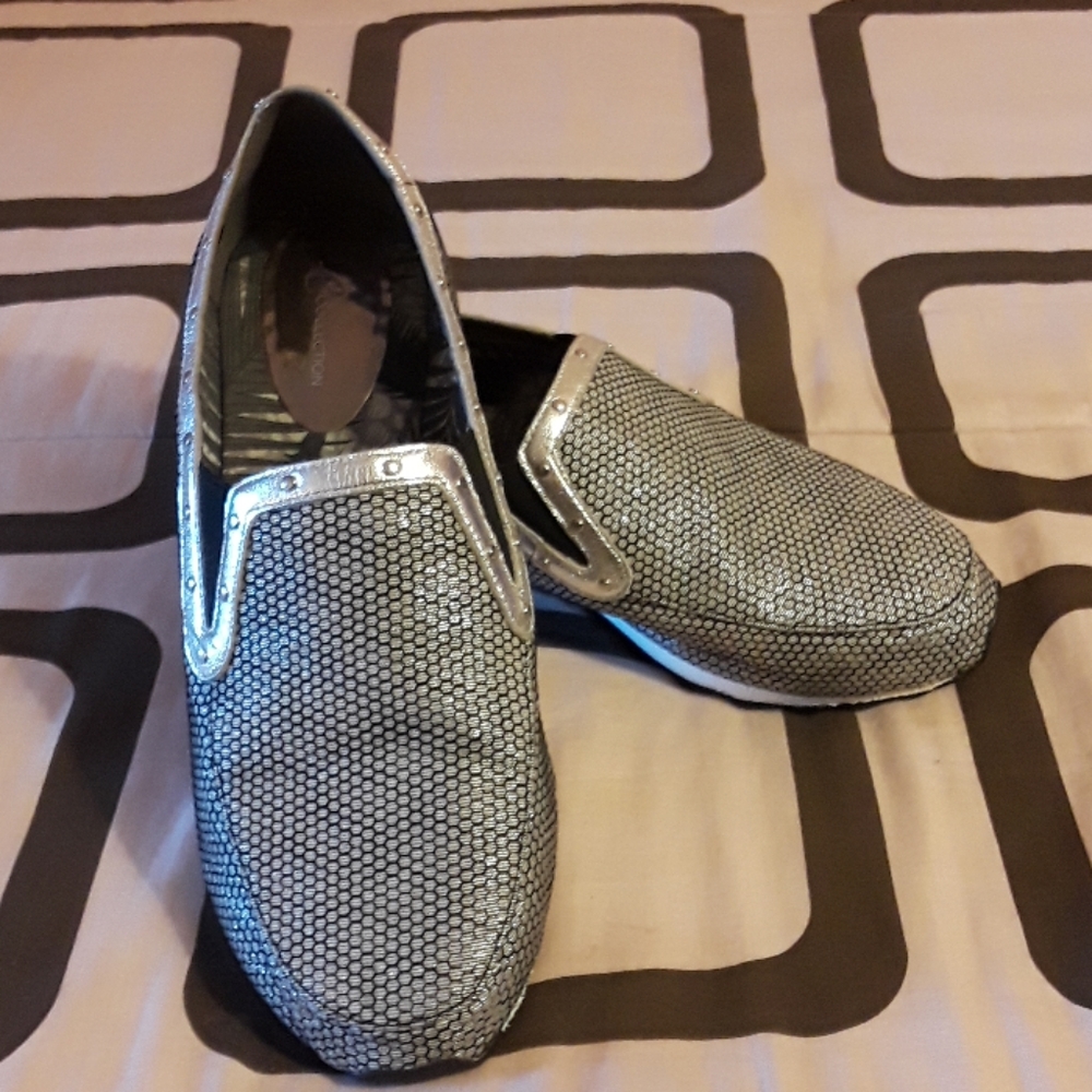 C Collection Womens Metallic Slip-On Sneakers 8.5